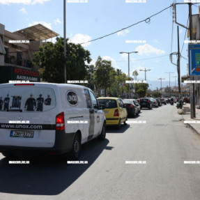 ΑΦΑΙΡΕΣΗ ΚΟΛΩΝΑΚΙΩΝ ΑΠΟ ΤΗΝ 62 ΜΑΡΤΥΡΩΝ ΚΑΙ ΜΠΟΤΙΛΙΑΡΙΣΜΑ