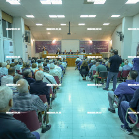 ΠΑΡΟΥΣΙΑΣΗ ΤΟΥ ΚΥΒΕΡΝΗΤΙΚΟΥ ΠΡΟΓΡΑΜΜΑΤΟΣ ΤΟΥ ΠΑΣΟΚ