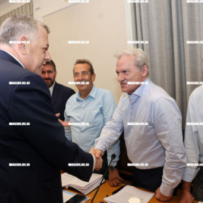 ΕΠΙΣΚΕΨΗ ΤΑΧΙΑΟΥ ΚΑΙ ΣΥΣΚΕΨΗ ΜΕ ΔΗΜΑΡΧΟΥΣ ΚΑΙ ΑΡΝΑΟΥΤΑΚΗ ΣΤΗΝ ΠΕΡΙΦΕΡΕΙΑ