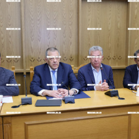 ΕΠΙΣΚΕΨΗ ΤΑΧΙΑΟΥ ΚΑΙ ΣΥΣΚΕΨΗ ΜΕ ΔΗΜΑΡΧΟΥΣ ΚΑΙ ΑΡΝΑΟΥΤΑΚΗ ΣΤΗΝ ΠΕΡΙΦΕΡΕΙΑ