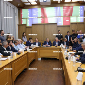 ΕΠΙΣΚΕΨΗ ΤΑΧΙΑΟΥ ΚΑΙ ΣΥΣΚΕΨΗ ΜΕ ΔΗΜΑΡΧΟΥΣ ΚΑΙ ΑΡΝΑΟΥΤΑΚΗ ΣΤΗΝ ΠΕΡΙΦΕΡΕΙΑ