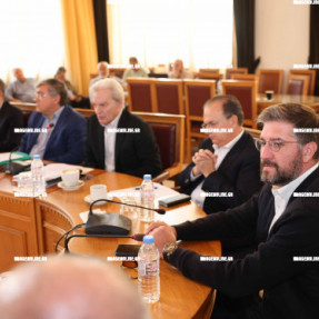 ΕΠΙΣΚΕΨΗ ΓΡΑΦΑΚΟΥ ΣΤΗ ΛΟΥΖΙΑ ΚΑΙ ΣΥΣΚΕΨΗ ΜΕ ΔΗΜΑΡΧΟΥΣ ΚΡΗΤΗΣ