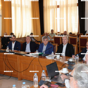 ΕΠΙΣΚΕΨΗ ΓΡΑΦΑΚΟΥ ΣΤΗ ΛΟΥΖΙΑ ΚΑΙ ΣΥΣΚΕΨΗ ΜΕ ΔΗΜΑΡΧΟΥΣ ΚΡΗΤΗΣ