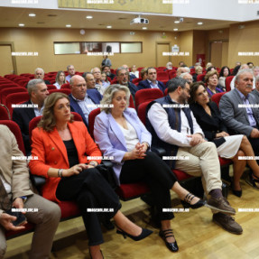 "Βραβείο Ηθικής Τάξεως" απο τον Δημο Ηρακλειου στην Μαρία Λυριτζάκη