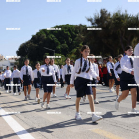 ΠΑΡΕΛΑΣΗ ΓΙΑ ΤΗΝ 28η ΣΤΟ ΗΡΑΚΛΕΙΟ