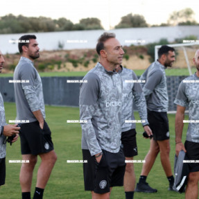 ΠΡΩΤΗ ΠΡΟΠΟΝΗΣΗ ΚΟΝΤΗ ΣΤΟΝ ΟΦΗ