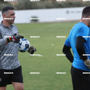 ΠΡΩΤΗ ΠΡΟΠΟΝΗΣΗ ΚΟΝΤΗ ΣΤΟΝ ΟΦΗ