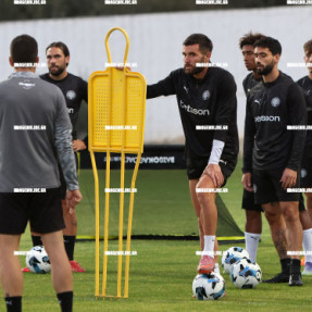 ΠΡΩΤΗ ΠΡΟΠΟΝΗΣΗ ΚΟΝΤΗ ΣΤΟΝ ΟΦΗ