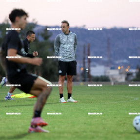 ΠΡΩΤΗ ΠΡΟΠΟΝΗΣΗ ΚΟΝΤΗ ΣΤΟΝ ΟΦΗ