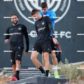 ΠΡΩΤΗ ΠΡΟΠΟΝΗΣΗ ΚΟΝΤΗ ΣΤΟΝ ΟΦΗ