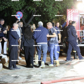 ΦΩΤΙΑ ΜΕ ΔΥΟ ΝΕΚΡΟΥΣ ΣΤΟ ΜΑΣΤΑΜΠΑ