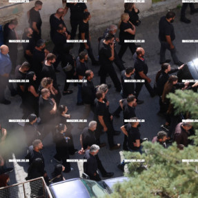 ΚΗΔΕΊΑ ΦΑΝΟΥΡΗ ΚΑΡΓΑΚΗ ΣΤΑ ΒΟΡΙΖΙΑ