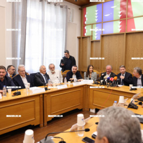 ΣΥΣΚΕΨΗ ΜΕ ΤΟΝ ΝΙΚΟ ΑΝΔΡΟΥΛΑΚΗ ΣΤΗΝ ΠΕΡΙΦΕΡΕΙΑ ΜΕ ΦΟΡΕΙΣ