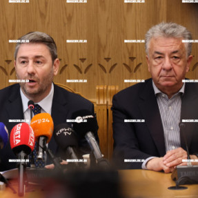 ΣΥΣΚΕΨΗ ΜΕ ΤΟΝ ΝΙΚΟ ΑΝΔΡΟΥΛΑΚΗ ΣΤΗΝ ΠΕΡΙΦΕΡΕΙΑ ΜΕ ΦΟΡΕΙΣ