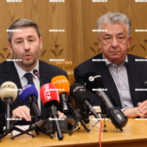 ΣΥΣΚΕΨΗ ΜΕ ΤΟΝ ΝΙΚΟ ΑΝΔΡΟΥΛΑΚΗ ΣΤΗΝ ΠΕΡΙΦΕΡΕΙΑ ΜΕ ΦΟΡΕΙΣ