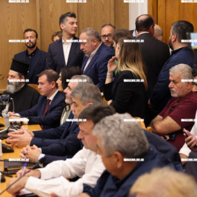 ΣΥΣΚΕΨΗ ΜΕ ΤΟΝ ΝΙΚΟ ΑΝΔΡΟΥΛΑΚΗ ΣΤΗΝ ΠΕΡΙΦΕΡΕΙΑ ΜΕ ΦΟΡΕΙΣ