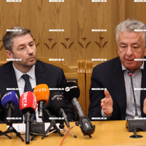 ΣΥΣΚΕΨΗ ΜΕ ΤΟΝ ΝΙΚΟ ΑΝΔΡΟΥΛΑΚΗ ΣΤΗΝ ΠΕΡΙΦΕΡΕΙΑ ΜΕ ΦΟΡΕΙΣ