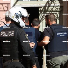 ΣΤΑ ΔΙΚΑΣΤΉΡΙΑ ΟΔΗΓΉΘΗΚΑΝ ΟΙ ΔΎΟ ΚΑΤΗΓΟΡΟΥΜΕΝΟΙ ΤΗΣ ΟΙΚΟΓΈΝΕΙΑΣ ΚΑΡΓΑΚΗ