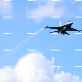 ΕΠΙΔΕΙΞΗ F16 ΣΤΟΝ ΚΑΡΑΒΟΛΑ