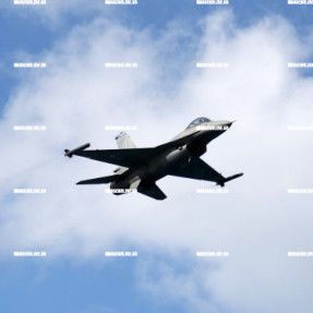 ΕΠΙΔΕΙΞΗ F16 ΣΤΟΝ ΚΑΡΑΒΟΛΑ