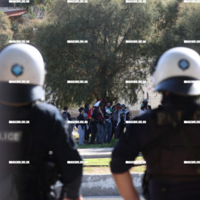 ΔΙΑΜΑΡΤΥΡΙΑ ΣΤΟ ΛΙΜΆΝΙ ΓΙΑ ΤΟ ΙΣΡΑΗΛΙΝΟ  ΚΡΟΥΑΖΙΕΡΟΠΛΟΙΟ