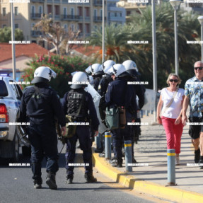 ΔΙΑΜΑΡΤΥΡΙΑ ΣΤΟ ΛΙΜΆΝΙ ΓΙΑ ΤΟ ΙΣΡΑΗΛΙΝΟ  ΚΡΟΥΑΖΙΕΡΟΠΛΟΙΟ