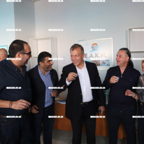 Ο ΓΙΑΝΝΗΣ ΒΡΟΥΤΣΗΣ ΣΤΟ ΚΟΛΥΜΒΗΤΗΡΙΟ ΗΡΑΚΛΕΙΟΥ