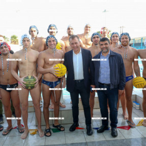 Ο ΓΙΑΝΝΗΣ ΒΡΟΥΤΣΗΣ ΣΤΟ ΚΟΛΥΜΒΗΤΗΡΙΟ ΗΡΑΚΛΕΙΟΥ