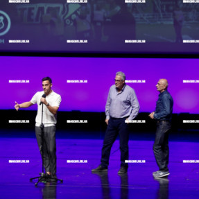 ΓΙΟΡΤΗ ΟΦΗ ΓΙΑ ΤΑ 100 ΧΡΟΝΙΑ