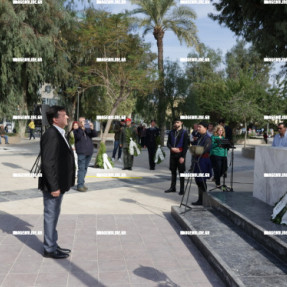 ΚΑΤΑΘΕΣΗ ΣΤΕΦΑΝΩΝ ΓΙΑ ΤΗΝ ΕΘΝΙΚΗ ΑΝΤΙΣΤΑΣΗ