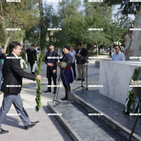 ΚΑΤΑΘΕΣΗ ΣΤΕΦΑΝΩΝ ΓΙΑ ΤΗΝ ΕΘΝΙΚΗ ΑΝΤΙΣΤΑΣΗ