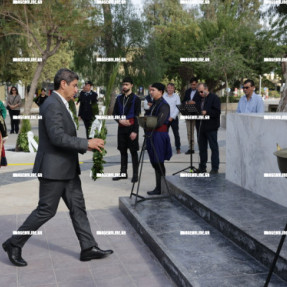 ΚΑΤΑΘΕΣΗ ΣΤΕΦΑΝΩΝ ΓΙΑ ΤΗΝ ΕΘΝΙΚΗ ΑΝΤΙΣΤΑΣΗ