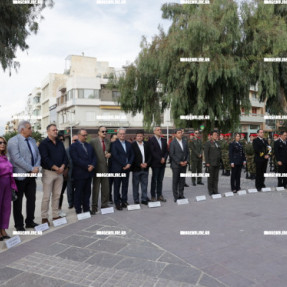 ΚΑΤΑΘΕΣΗ ΣΤΕΦΑΝΩΝ ΓΙΑ ΤΗΝ ΕΘΝΙΚΗ ΑΝΤΙΣΤΑΣΗ