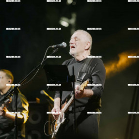 ΦΩΤΑΓΩΓΗΣΗ ΧΡΙΣΤΟΥΓΕΝΝΙΑΤΙΚΟΥ ΔΕΝΤΡΟΥ ΣΤΗΝ ΠΛΑΤΕΙΑ ΕΛΕΥΘΕΡΙΑΣ