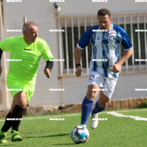 ΦΙΛΑΝΘΡΩΠΙΚΟ ΤΟΥΡΝΟΥΑ ΠΟΔΟΣΦΑΙΡΟΥ ΜΕ ΒΟΥΛΕΥΤΕΣ