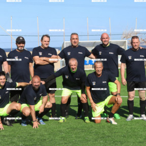 ΦΙΛΑΝΘΡΩΠΙΚΟ ΤΟΥΡΝΟΥΑ ΠΟΔΟΣΦΑΙΡΟΥ ΜΕ ΒΟΥΛΕΥΤΕΣ