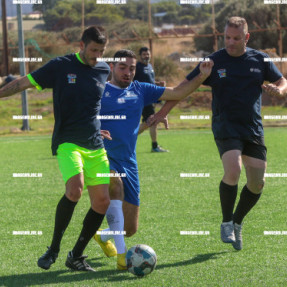 ΦΙΛΑΝΘΡΩΠΙΚΟ ΤΟΥΡΝΟΥΑ ΠΟΔΟΣΦΑΙΡΟΥ ΜΕ ΒΟΥΛΕΥΤΕΣ