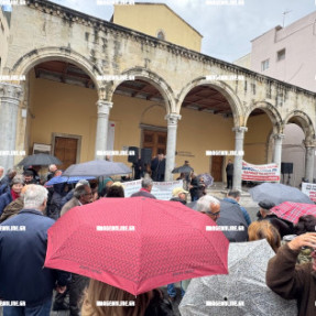 ΔΙΑΜΑΡΤΥΡΙΑ ΣΥΝΤΑΞΙΟΥΧΩΝ ΣΤΑ ΛΙΟΝΤΑΡΙΑ