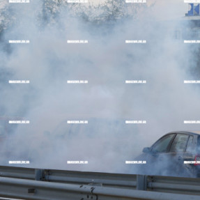 ΜΠΛΟΚΟ ΣΤΟ ΑΕΡΟΔΡΟΜΙΟ ΓΙΑ ΤΟΥΣ ΑΓΡΟΤΕΣ