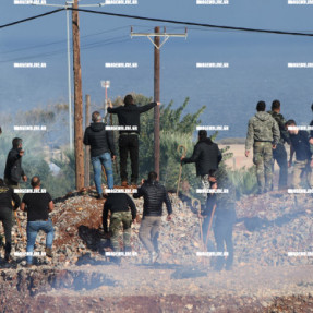 ΜΠΛΟΚΟ ΣΤΟ ΑΕΡΟΔΡΟΜΙΟ ΓΙΑ ΤΟΥΣ ΑΓΡΟΤΕΣ