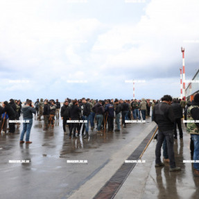 ΜΠΛΟΚΟ ΣΤΟ ΑΕΡΟΔΡΟΜΙΟ ΓΙΑ ΤΟΥΣ ΑΓΡΟΤΕΣ