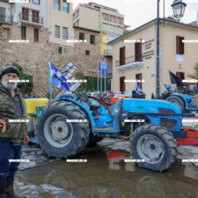 ΣΤΗΝ ΑΠΟΚΕΝΤΡΩΜΕΝΗ ΠΕΡΙΦΕΡΕΙΑ ΟΙ ΑΓΡΟΤΕΣ