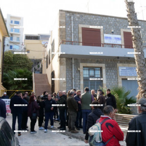 ΣΥΝΕΧΙΖΕΤΑΙ Η ΚΑΤΑΛΗΨΗ ΤΩΝ ΑΓΡΟΤΩΝ ΣΤΗΝ ΑΠΟΚΕΝΤΡΩΜΕΝΗ