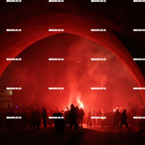 ΚΑΠΝΟΓΟΝΑ ΚΑΙ ΒΕΓΓΑΛΙΚΑ ΣΤΑ ΤΕΙΧΗ ΓΙΑ ΤΑ 100 ΧΡΟΝΙΑ ΤΟΥ ΟΦΗ