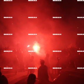 ΚΑΠΝΟΓΟΝΑ ΚΑΙ ΒΕΓΓΑΛΙΚΑ ΣΤΑ ΤΕΙΧΗ ΓΙΑ ΤΑ 100 ΧΡΟΝΙΑ ΤΟΥ ΟΦΗ