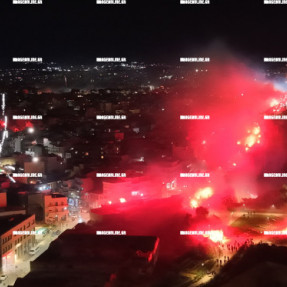 ΚΑΠΝΟΓΟΝΑ ΚΑΙ ΒΕΓΓΑΛΙΚΑ ΣΤΑ ΤΕΙΧΗ ΓΙΑ ΤΑ 100 ΧΡΟΝΙΑ ΤΟΥ ΟΦΗ