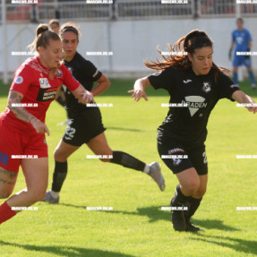 ΟΦΗ ΤΡΙΚΑΛΑ ΓΥΝΑΙΚΕΣ