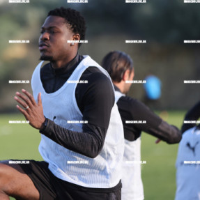 ΠΡΩΤΗ ΠΟΥΓΓΟΥΡΑ ΚΑΙ ΙΣΕΚΑ