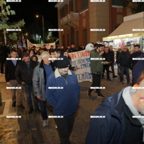 ΣΥΓΚΕΝΤΡΩΣΗ ΔΙΑΜΑΡΤΥΡΙΑ ΣΤΗΝ ΠΛΑΤΕΙΑ ΕΛΕΥΘΕΡΙΑΣ
