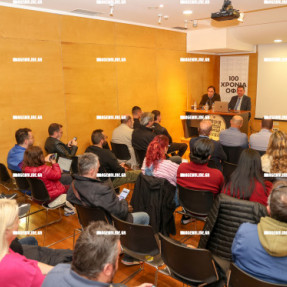 ΠΑΡΟΥΣΙΑΣΗ ΣΥΛΛΕΚΤΙΚΩΝ ΝΟΜΙΣΜΑΤΩΝ ΤΗΣ ΠΑΕ ΟΦΗ ΓΙΑ ΤΑ 100 ΧΡΟΝΙΑ